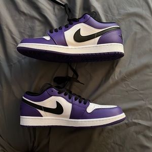 Air Jordan 1 low court purple size 10